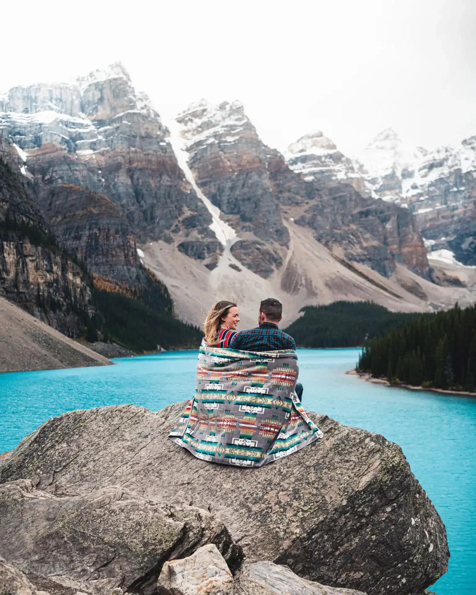 Moraine Lake Sunrise Guided Tour from Banff